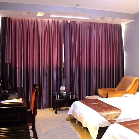 Jiujiang  Jinyu International Hotel מראה חיצוני תמונה